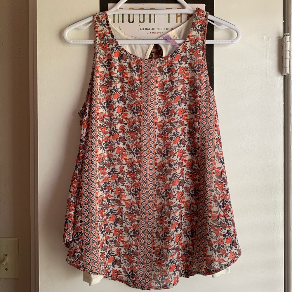 Francesca’s flowy top